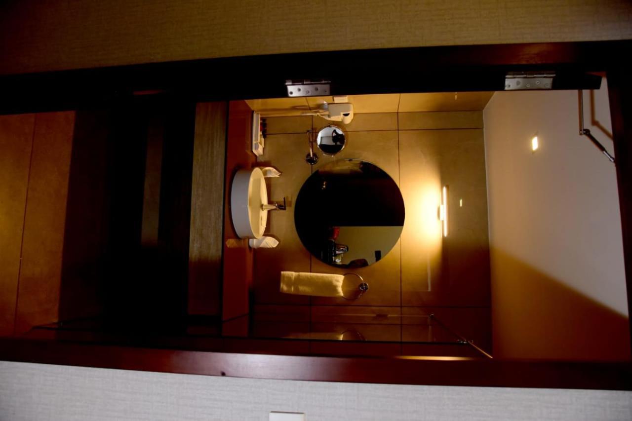 Hotel Emerald Palace Kottiyam エクステリア 写真