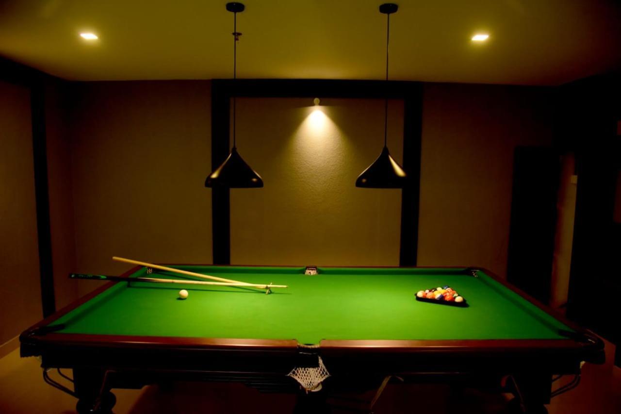 Hotel Emerald Palace Kottiyam エクステリア 写真