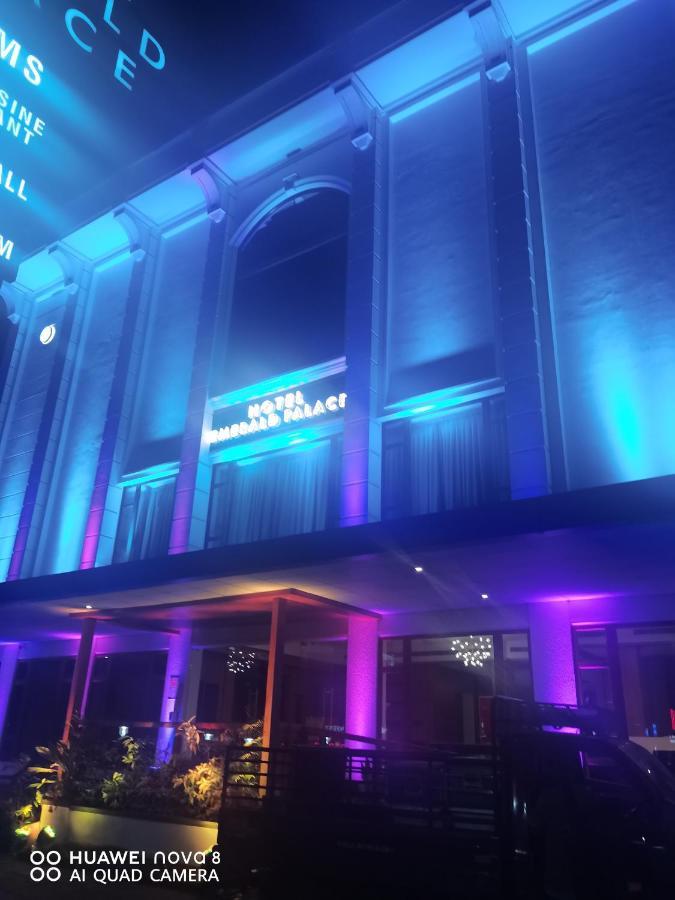 Hotel Emerald Palace Kottiyam エクステリア 写真