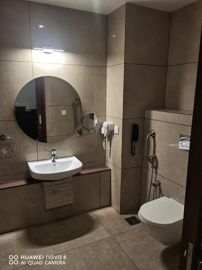 Hotel Emerald Palace Kottiyam エクステリア 写真